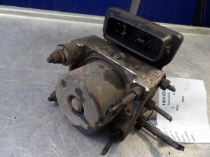 Pompa ABS Mazda 6 I 2,0TD 2059045