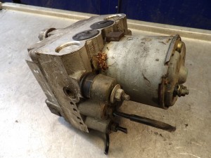 Pompa ABS Peugeot 306 0265216052 9624404280