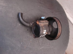 Pompa wspomagania Volvo 460 1,8B