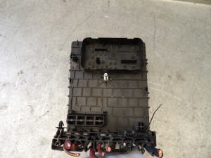 Skrzynka bezpieczników VW Passat B6 3C0937125