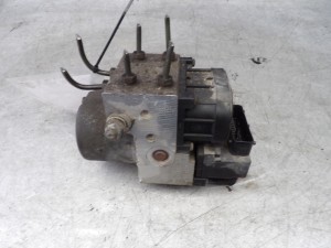Pompa ABS Nissan Primera P11 1,6B 0273004565