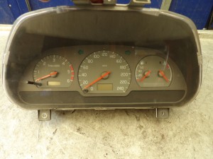 Volvo V40 zegary, liczniki 1,9TD