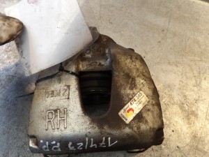 Mazda 3 I zacisk prawy przód 1,6B