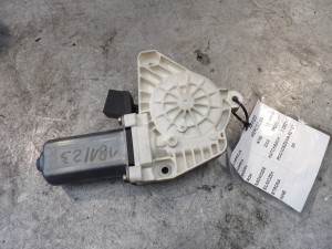 Mercedes A169 silniczek podnoszenia szyby prawy A1698201042