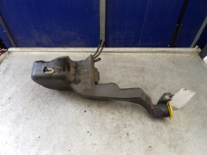 Zbiornik spryskiwaczy Opel Astra H lift