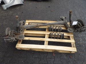 Opel Zafira II oś belka tylna HB 5D lift