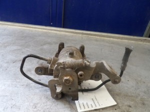 Peugeot Partner II zacisk hamulca tylny prawy