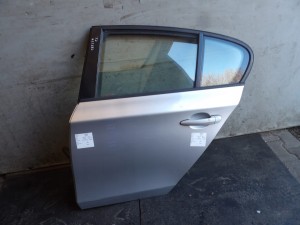 BMW E87 drzwi tylne lewe lak. 354/7