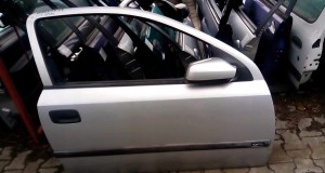 OPEL ASTRA G II COUPE DRZWI PRAWE PRZEDNIE