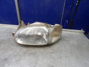 Ford Escort VI lampa przednia lewa