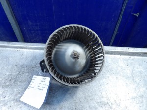 Mazda 323F wentylator dmuchawy 1,5B