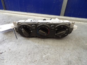 Ford Focus MK2 panel nawiewu, klimatyzacji 3M5T-19980-AD 69607324
