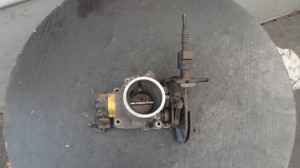 Przepustnica Ford Mondeo MK1 1,6B