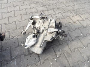 Peugeot 106 1,1B 45KW 61KM skrzynia biegów 20CC25